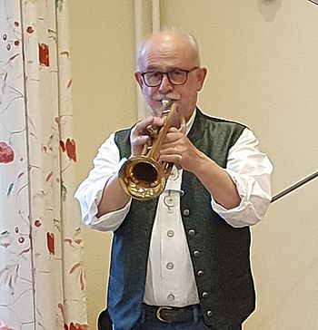 Der "Bergvagabund" Leopold Kitzler sorgte beim Faschingsfest mit seiner Musik für die richtige Stimmung!